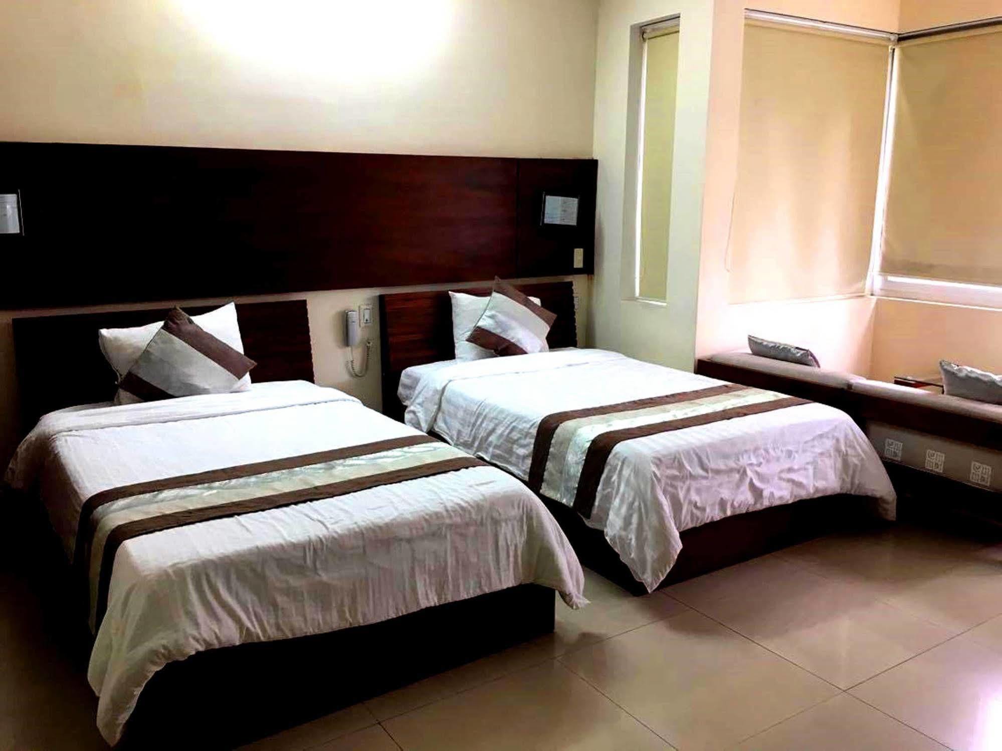 Bao Quyen Hotel Da Nang Exterior photo